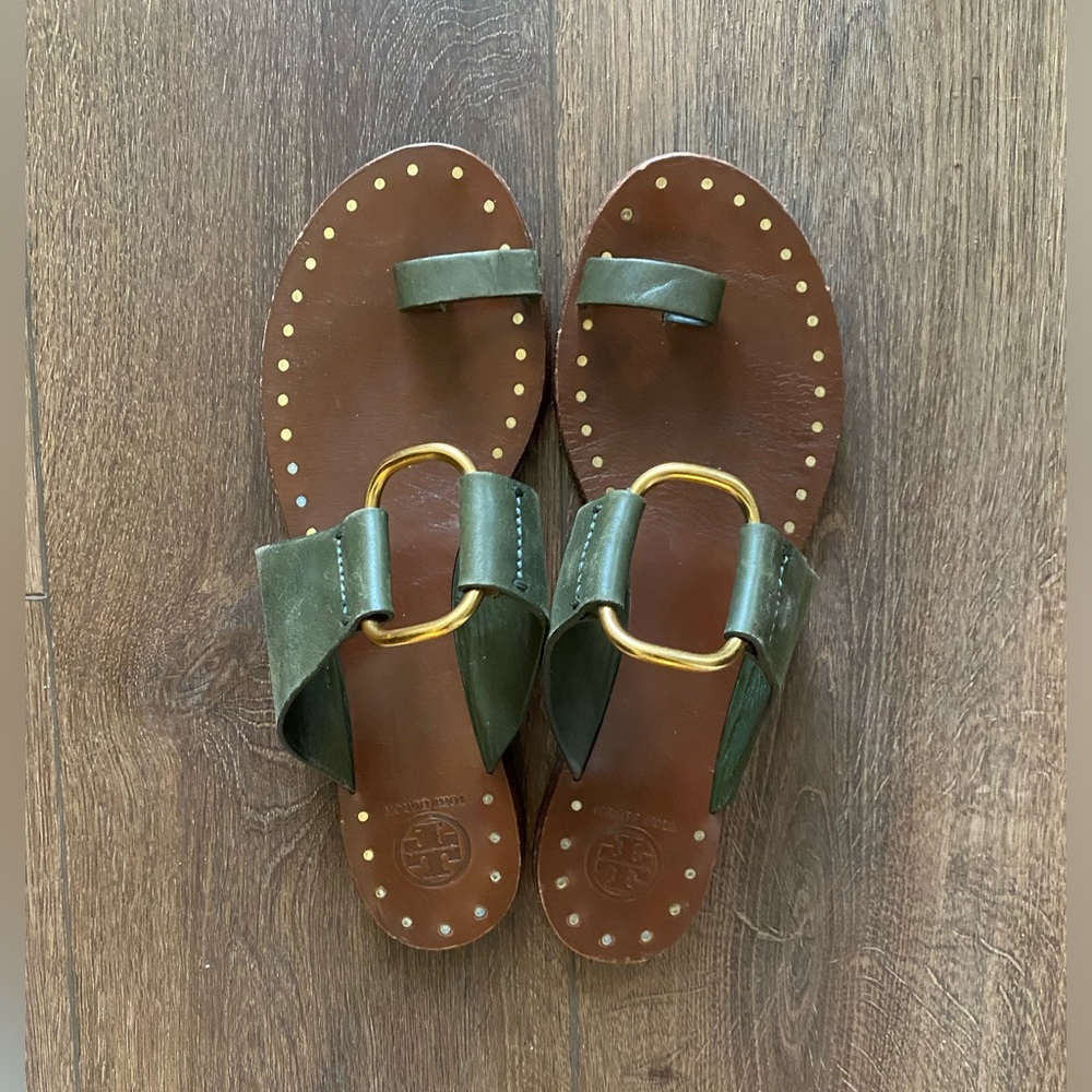 Tori Burch Olive Ravello Nailhead 9.5